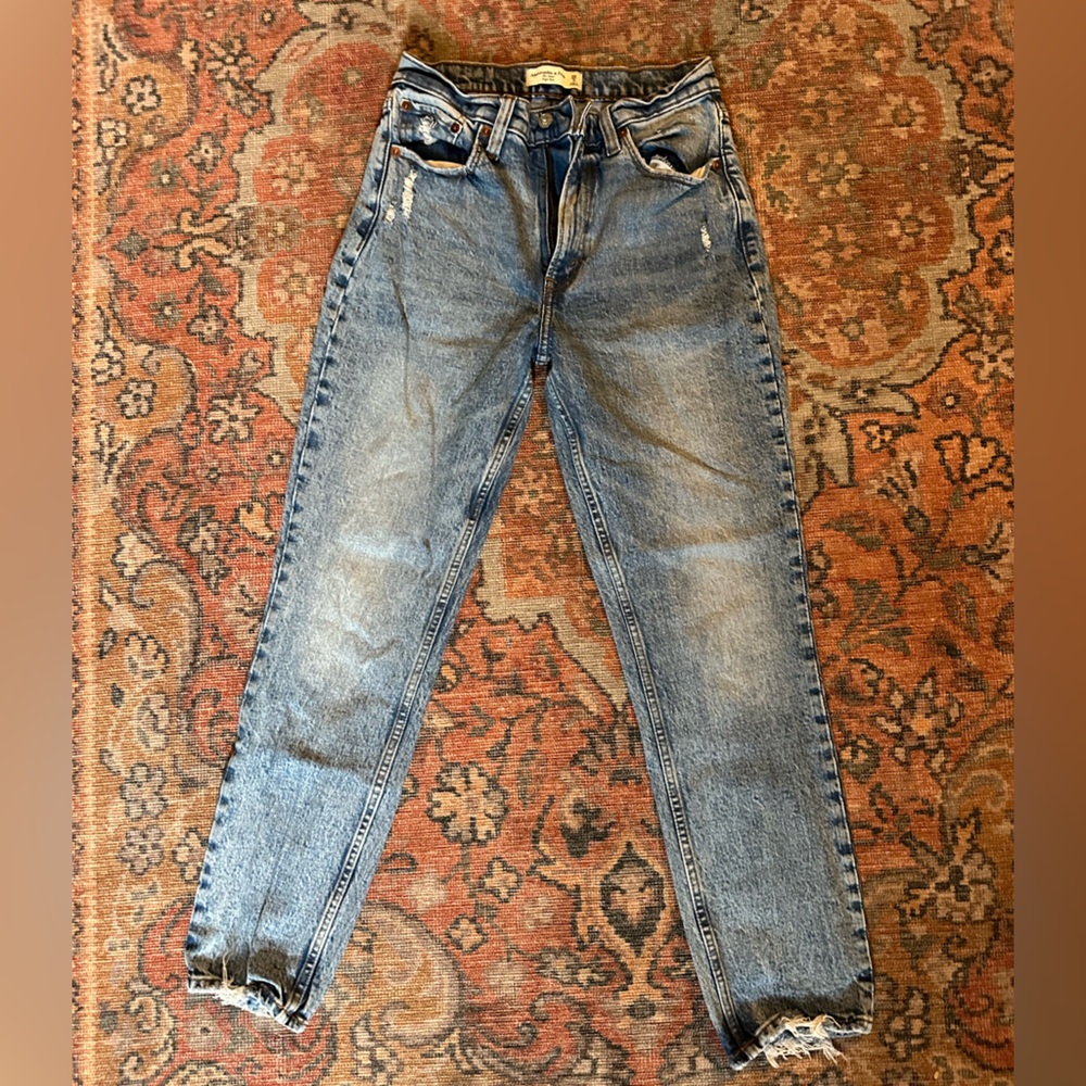 Abercrombie & Fitch Relaxed Fit Light Blue Jeans